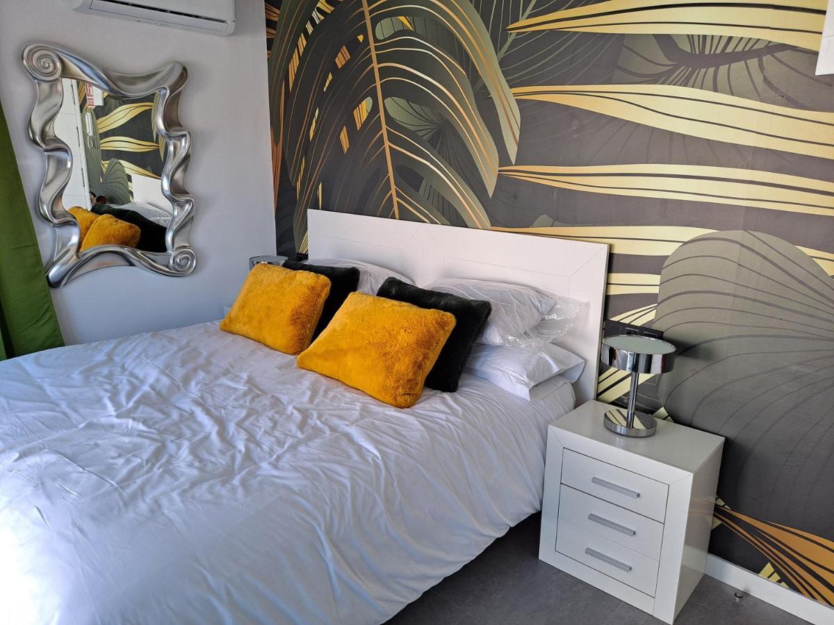 Levante Suites Бенидорм Экстерьер фото