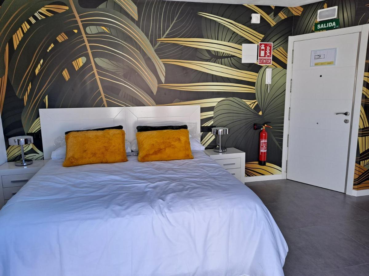 Levante Suites Бенидорм Экстерьер фото
